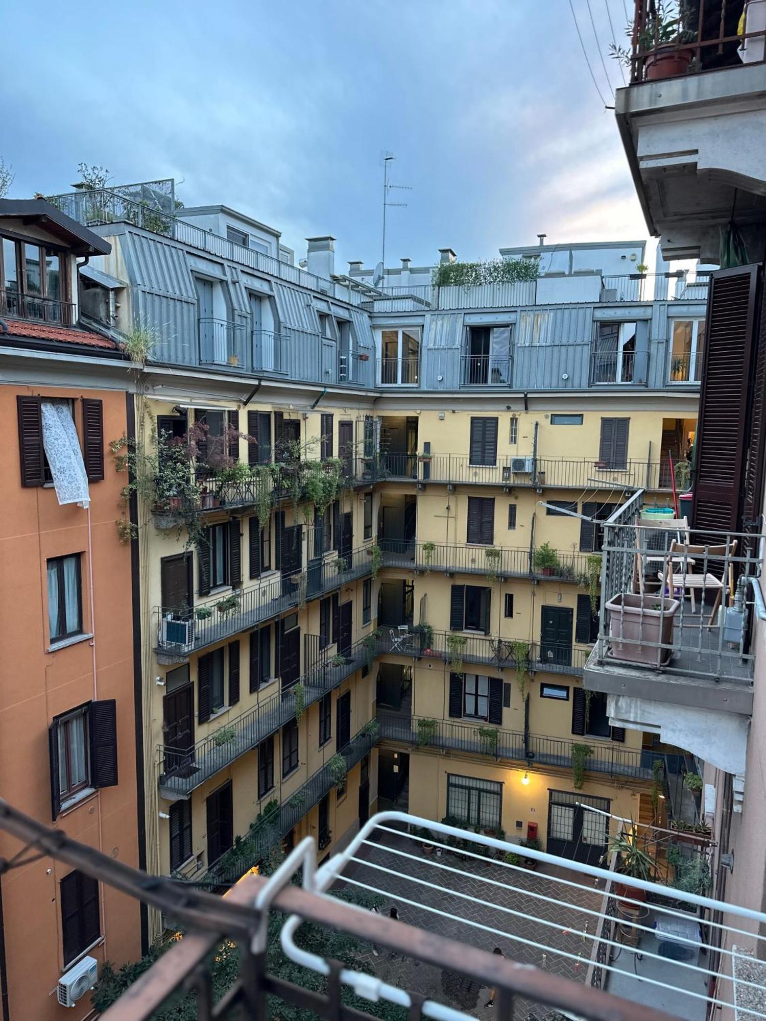 Xenia - Bright And Elegant Milano
